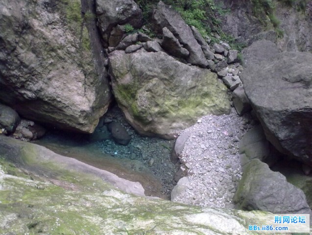 67UFU5(RC86D7ZLO%MOV[T8.jpg