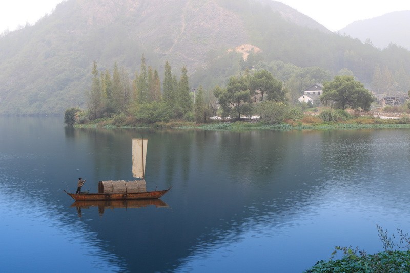 云和帆影IMG_4651合.jpg