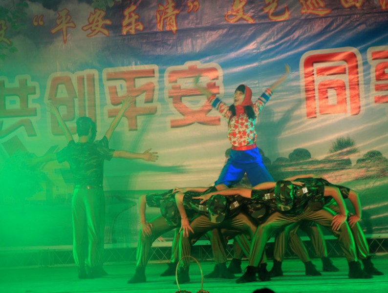 07集体舞二（IMG_5344）.JPG