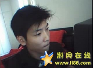 认识他吗？