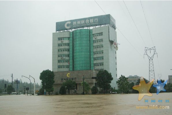 5119484_6707644.jpg