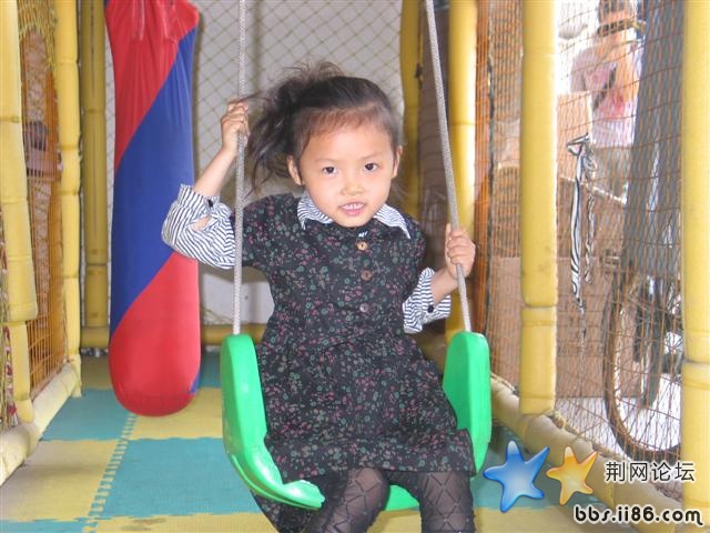 妈妈，我怕怕！高，高啊！