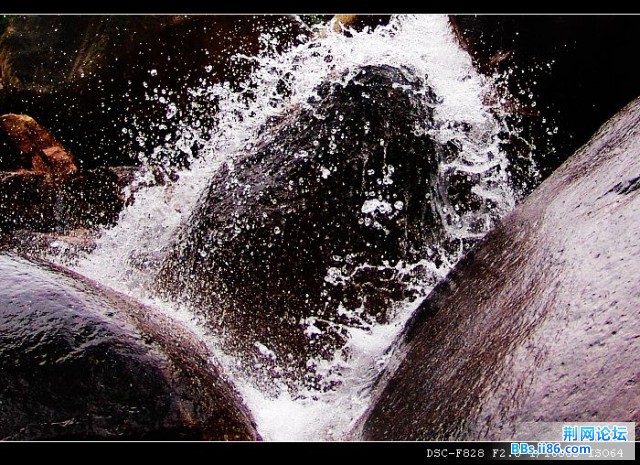 20076423361233246《水》.jpg