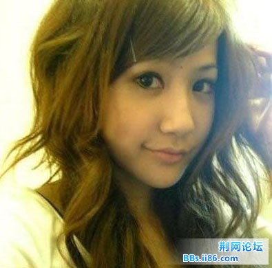 北京富家女胡雅捷父亲是北京新吉元实业集团董事长资产50亿，胡雅捷个人资产8亿。据说还曾和刘亦菲是好朋友。 ...