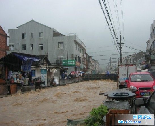 泉溪路.jpg