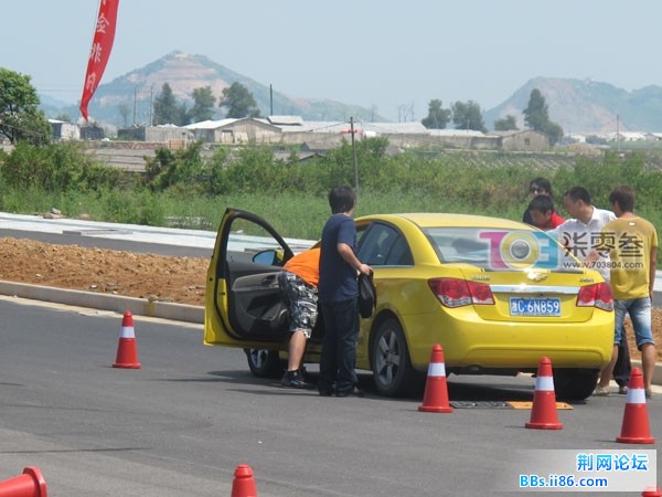 争先抢试科鲁兹.jpg