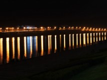南明湖边夜景